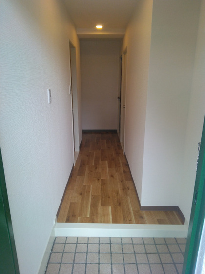 玄関　※別部屋の写真です