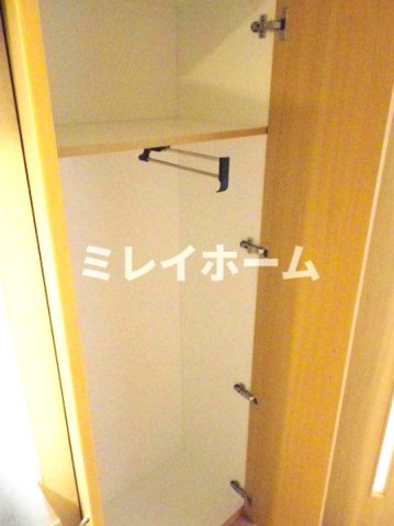 収納　同建物内、別のお部屋の参考写真になります。