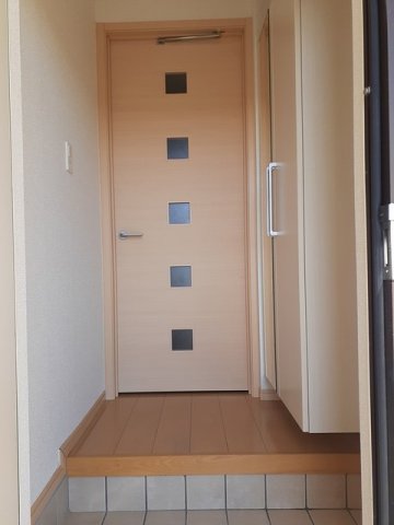 玄関　落ち着いた玄関です