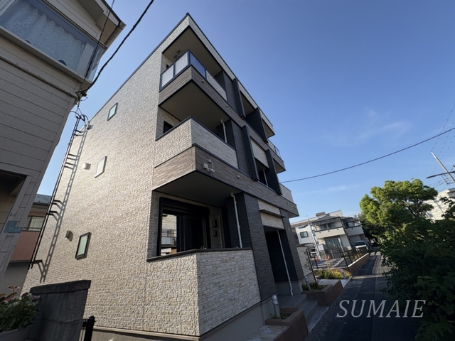 建物外観　別角度からの外観です☆