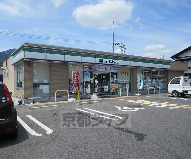 コンビニ　ファミリーマート 大津唐崎一丁目店（コンビニ）まで574m