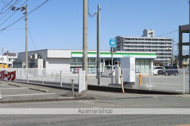 コンビニ　ファミリーマート徳島川内町平石店（コンビニ）まで376m