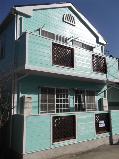 建物外観　オシャレな洋風アパートですよ♪