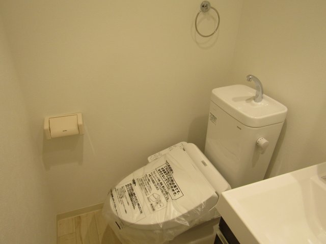 トイレ　退去前につき、前回募集時のお写真です。