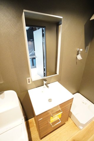 洗面設備　※同物件・同タイプの写真です。