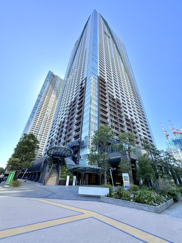 建物外観　地上58階建て都内最大規模の制震構造のタワーマンション！