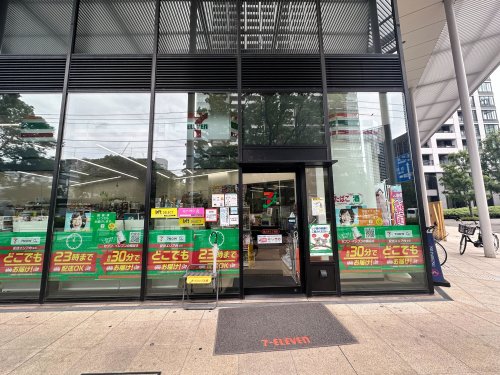 コンビニ　セブンイレブン 勝どき5丁目店（コンビニ）まで125m