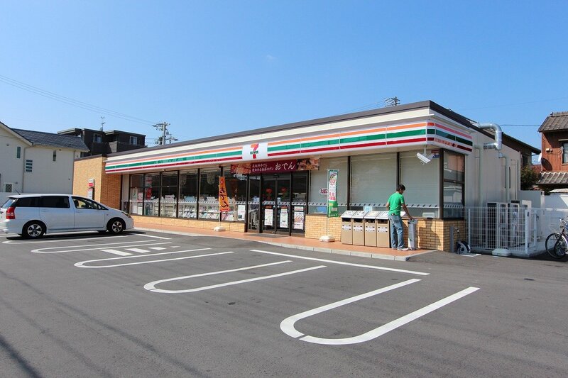 コンビニ　セブンイレブン名古屋柳瀬町1丁目店（コンビニ）まで100m