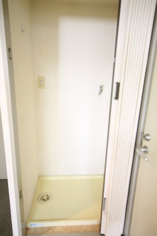 その他設備　落ち着いた色調のトイレです