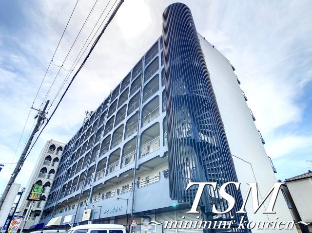 建物外観　鉄筋コンクリート造のマンション