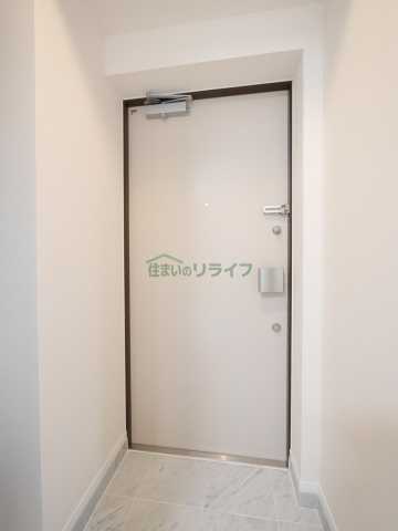 玄関　プレール・ドゥーク東新宿III※別部屋の参考写真です