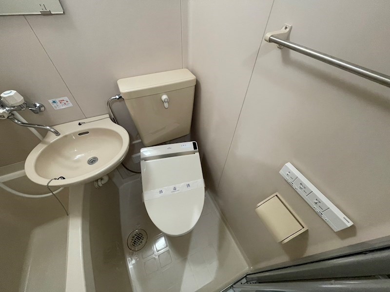 トイレ　※別号室の写真使用中