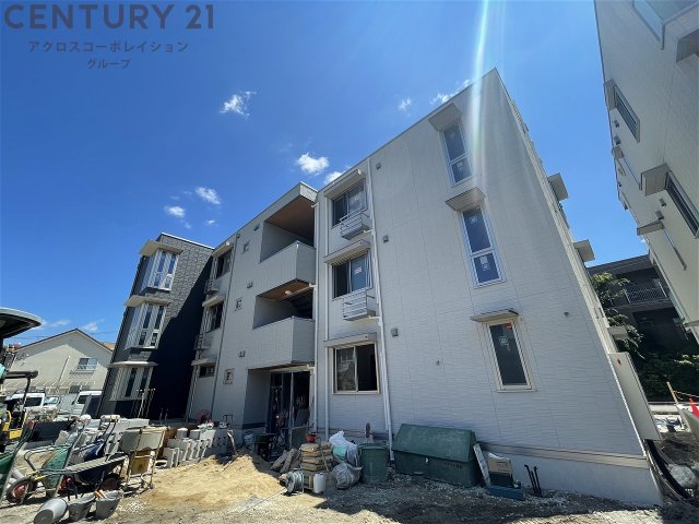建物外観　オートロック・防犯カメラ付きで安心です！