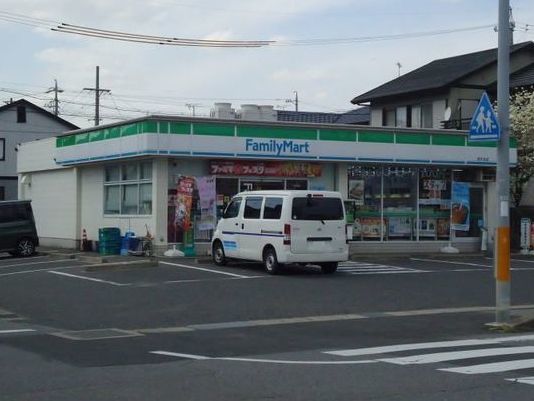 コンビニ　ファミリーマート 岡崎西大友店（コンビニ）まで1500m