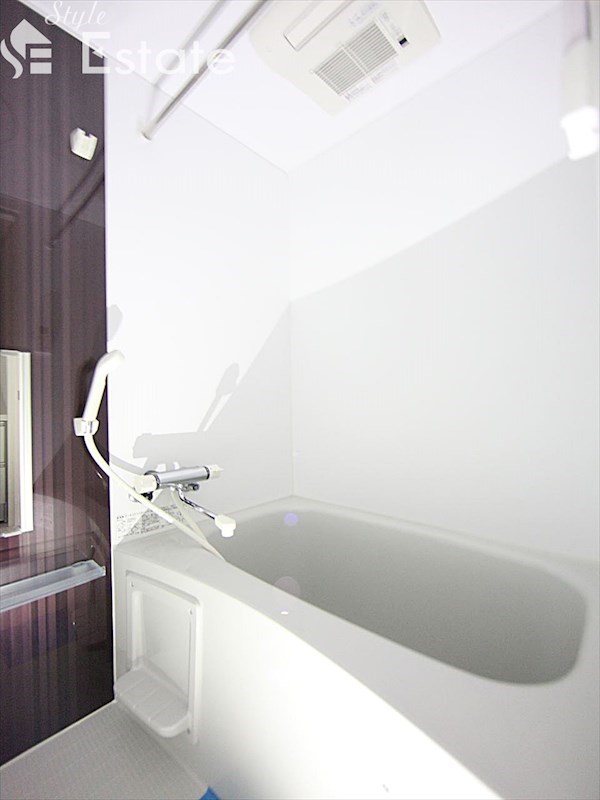 バス・シャワールーム　バスルーム