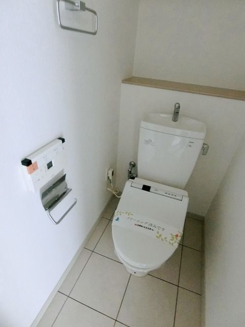 トイレ　☆温水洗浄便座☆
