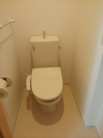 トイレ　トイレもきれいです