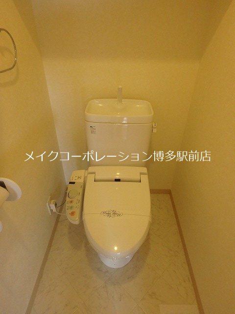 トイレ　※室内写真は同物件別部屋・現状優先です。