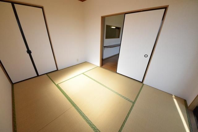 その他部屋・スペース　リビング横の和室
