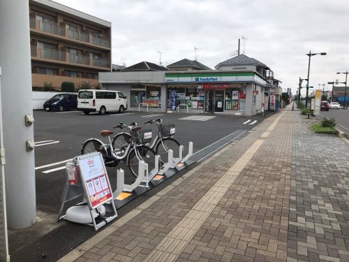 コンビニ　ファミリーマート 新座駅前通り店（コンビニ）まで618m