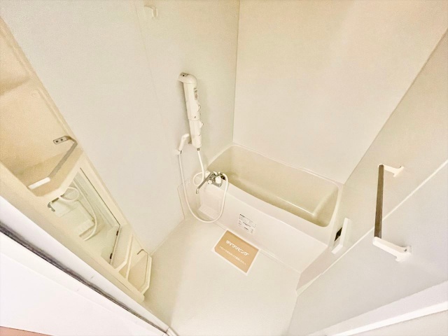 バス・シャワールーム　同一建物内２０５号室内装写真転載