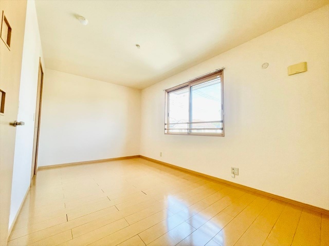その他部屋・スペース　同一建物内２０５号室内装写真転載