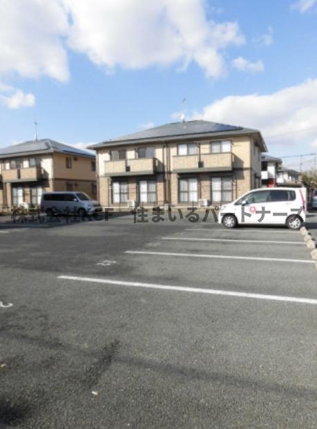 駐車場　駐車場完備です