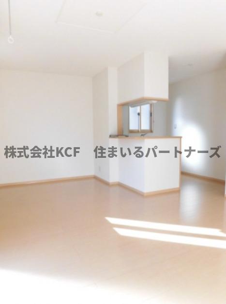 居室・リビング　こちらの居間で趣味の時間をお楽しみください