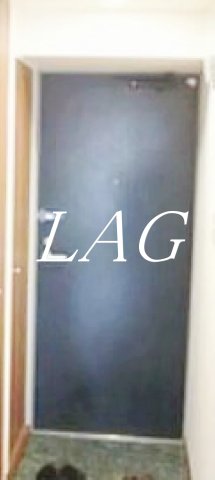 玄関　玄関です。