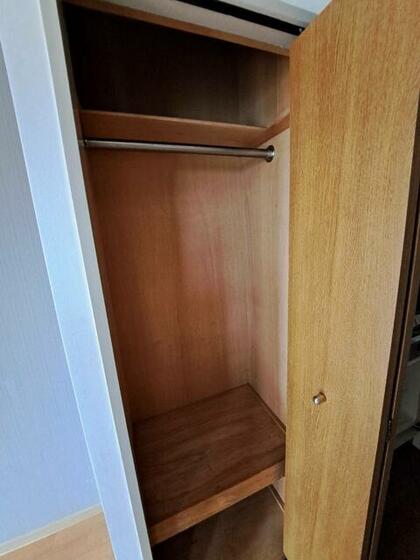 収納　室内掲載写真は同建物の他の部屋のものです。