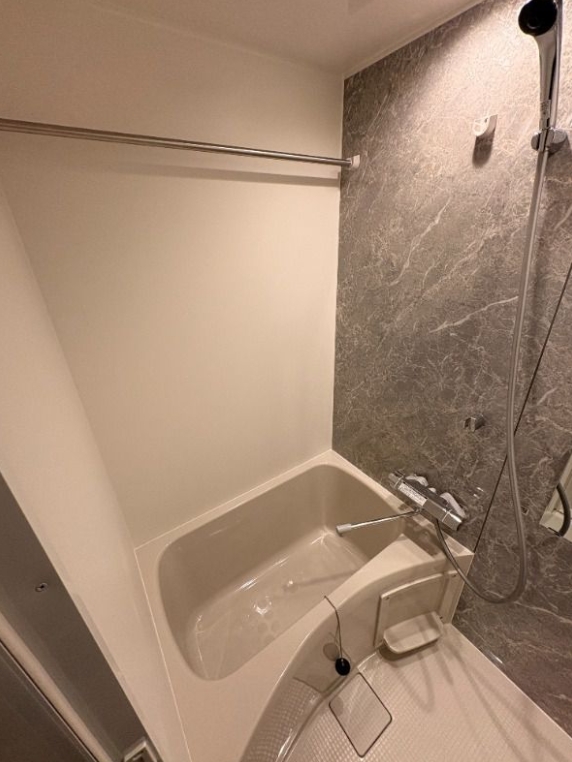 バス・シャワールーム　他部屋参考の写真です