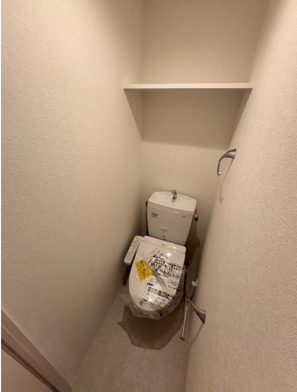 トイレ　他部屋参考の写真です