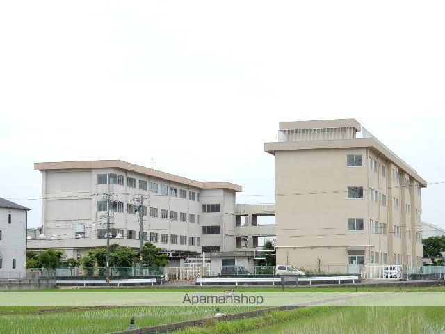 小学校　岡山市立陵南小学校（小学校）まで584m
