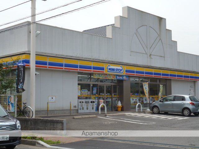 コンビニ　ミニストップ（コンビニ）まで238m