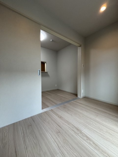 GAZELLE NOAH尼崎次屋の内装写真
