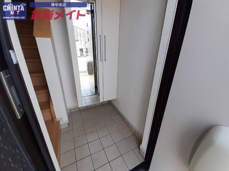 玄関　別部屋参考写真