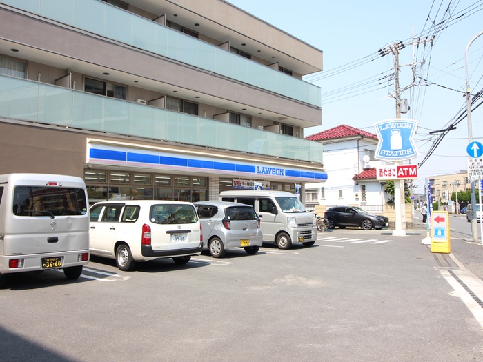 コンビニ　ローソン 港北日吉七丁目店（コンビニ）まで134m