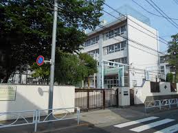 小学校　目黒区立東根小学校（小学校）まで370m