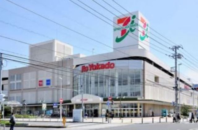 スーパー　イトーヨーカドー食品館新宿富久店（スーパー）まで417m