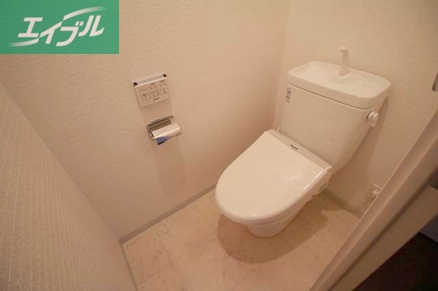 トイレ　※同タイプのお部屋の写真です
