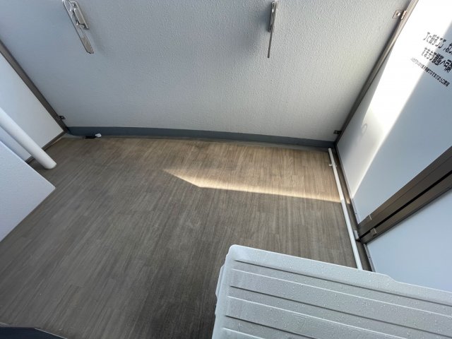 バルコニー　★ ★ 口コミ２００件以上　評価４.９のお店 ★ ★