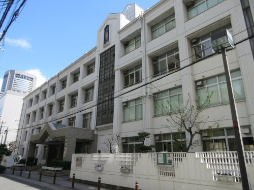 小学校　大阪市立滝川小学校（小学校）まで180m