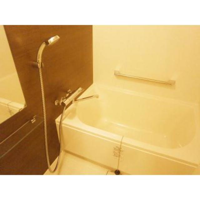 バス・シャワールーム　※写真は同タイプ住戸です。