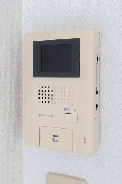 セキュリティ　【ＴＶモニタ付きインターフォン】【写真は１０６号室】