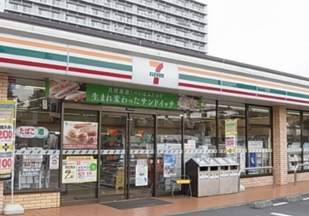 コンビニ　セブンイレブン 葛飾小菅1丁目店（コンビニ）まで910m