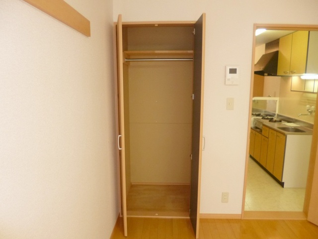 収納　クローゼットついてます。