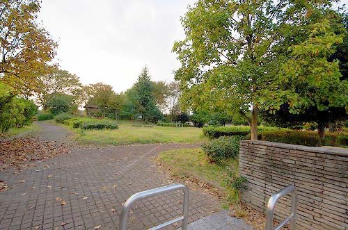 公園　簗下中央公園（公園）まで1240m