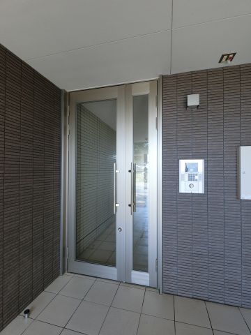 エントランス　オートロック付き☆