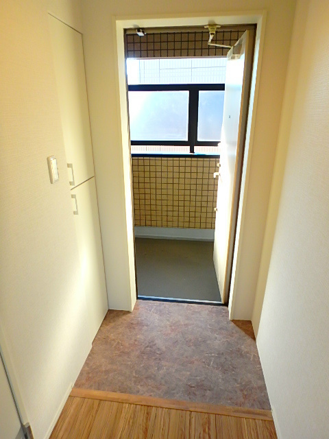 玄関　以下別号室参考写真