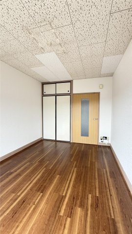 居室・リビング　ゆったり過ごせる居間です